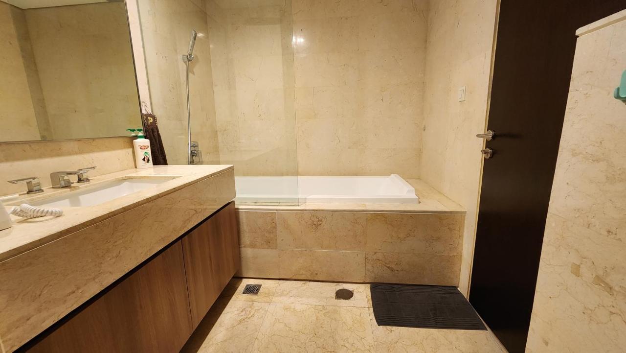 Unforgettable Nights Next To Ascott Sudirman -Min Stay 3 Nights- Giacarta Esterno foto